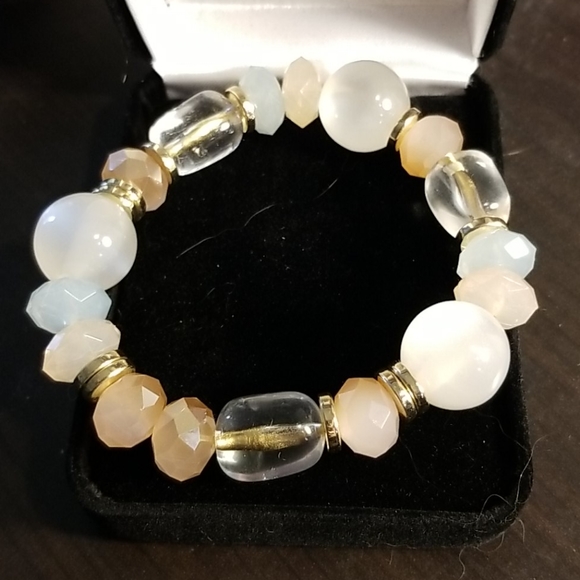 Chunky Light Blue and Pink Beaded Bracelet - Picture 1 of 2